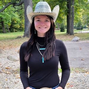 Meet your Posher, Zoe